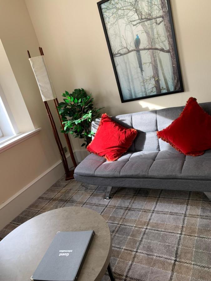 Clyde Hub Apartment Гурок Екстериор снимка